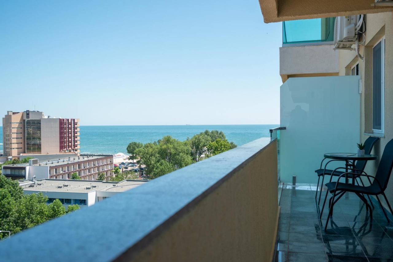 Moonlight Mamaia Apartments エクステリア 写真