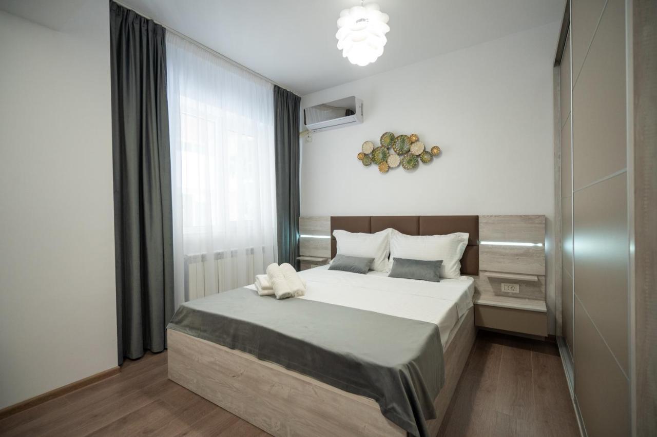 Moonlight Mamaia Apartments エクステリア 写真