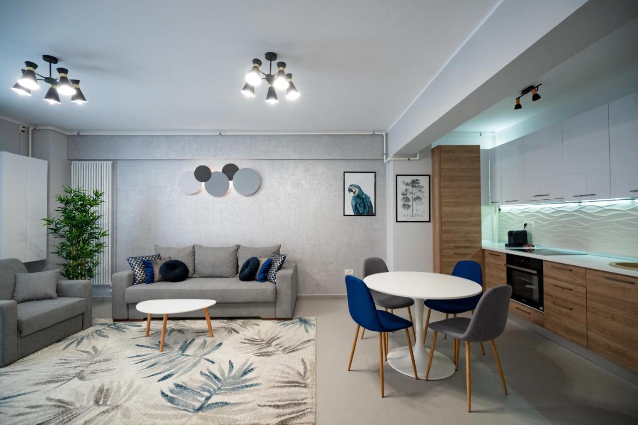 Moonlight Mamaia Apartments エクステリア 写真