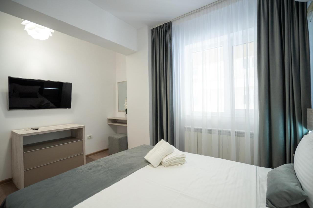 Moonlight Mamaia Apartments エクステリア 写真