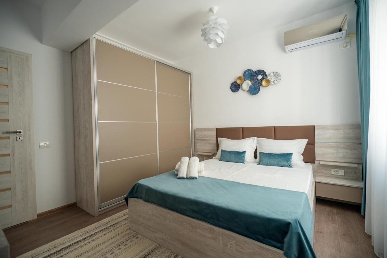 Moonlight Mamaia Apartments エクステリア 写真