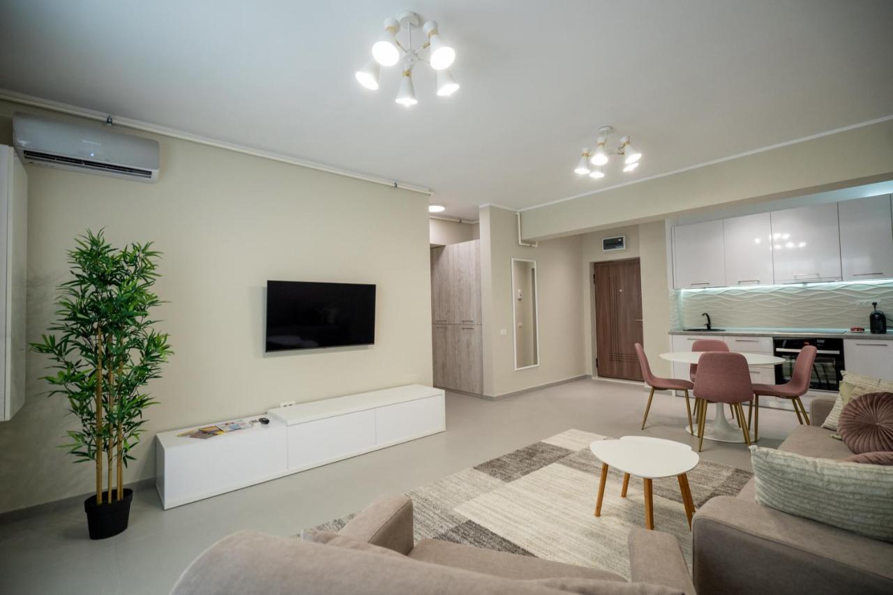 Moonlight Mamaia Apartments エクステリア 写真