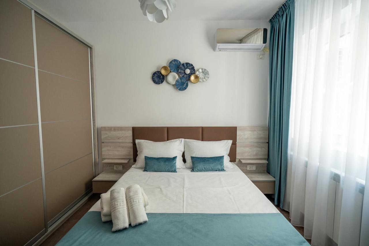 Moonlight Mamaia Apartments エクステリア 写真