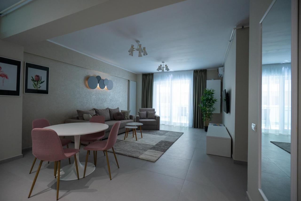 Moonlight Mamaia Apartments エクステリア 写真
