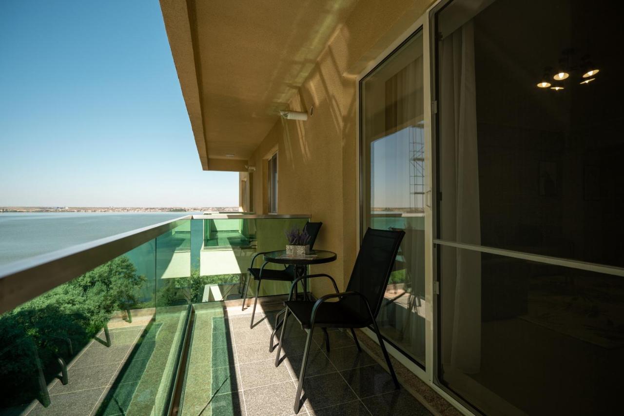Moonlight Mamaia Apartments エクステリア 写真